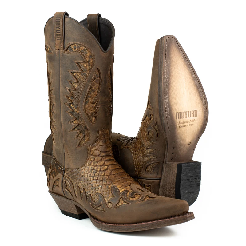 Handgefertigte Westernstiefel CowboyStiefel für Herren aus geöltem Terrabraun-Leder 2567