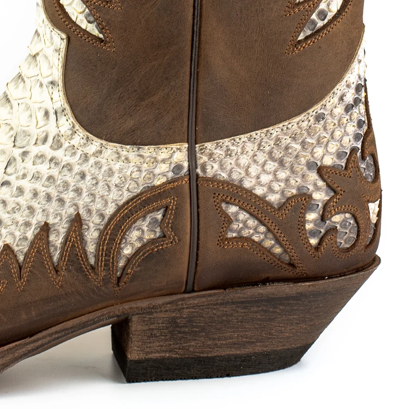 Handgefertigte Westernstiefel CowboyStiefel für Herren aus braunem und weißem geöltem Leder 2567 Texanas