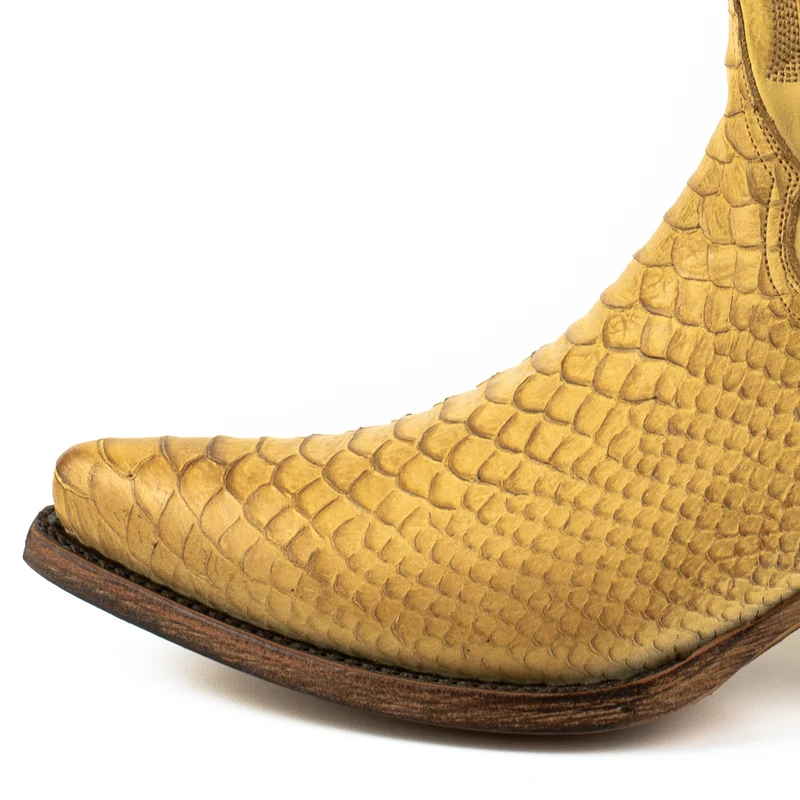 Handgefertigte Westernstiefel CowboyStiefel für Damen aus gelbem Leder 2524