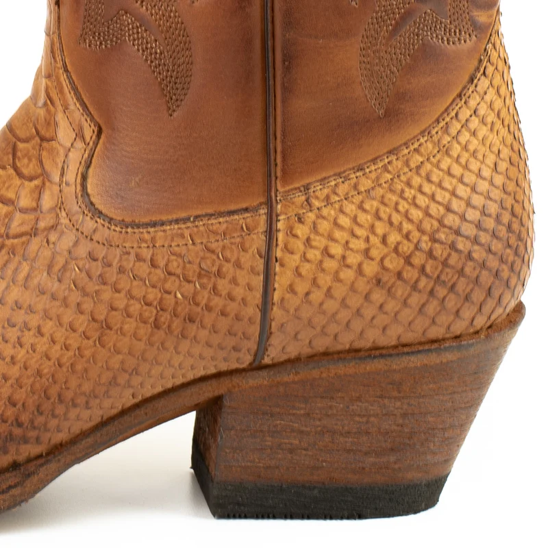 Westernstiefel CowboyStiefel für Damen handgefertigt, braunes Leder, 2524