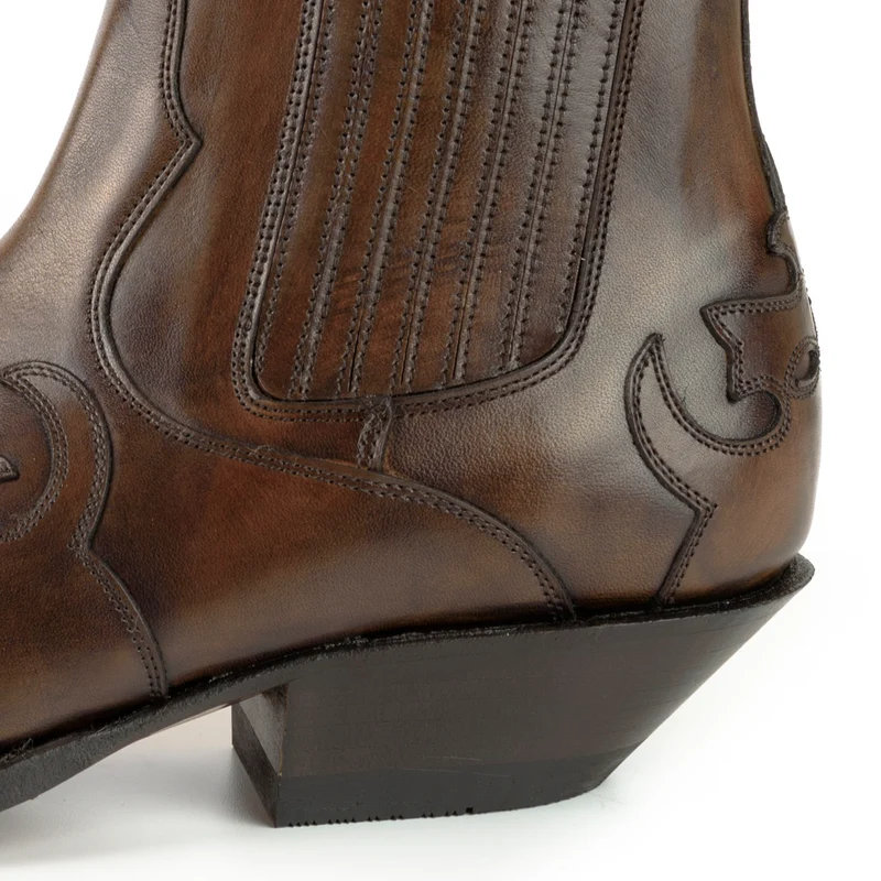 Cowboystiefel oder Stiefeletten für Damen und Herren, handgefertigtes braunes Leder, Urban Brown 1931
