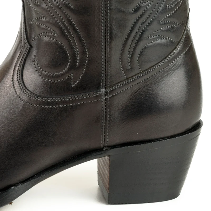 Westernstiefel CowboyStiefel für Damen handgefertigt, aus schwarzem Leder, 2536