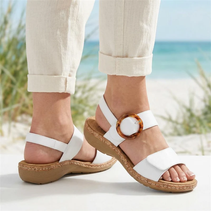 Adjustable Buckle Detail Comfort Sandals - WBINS39084 / 325 249 - White