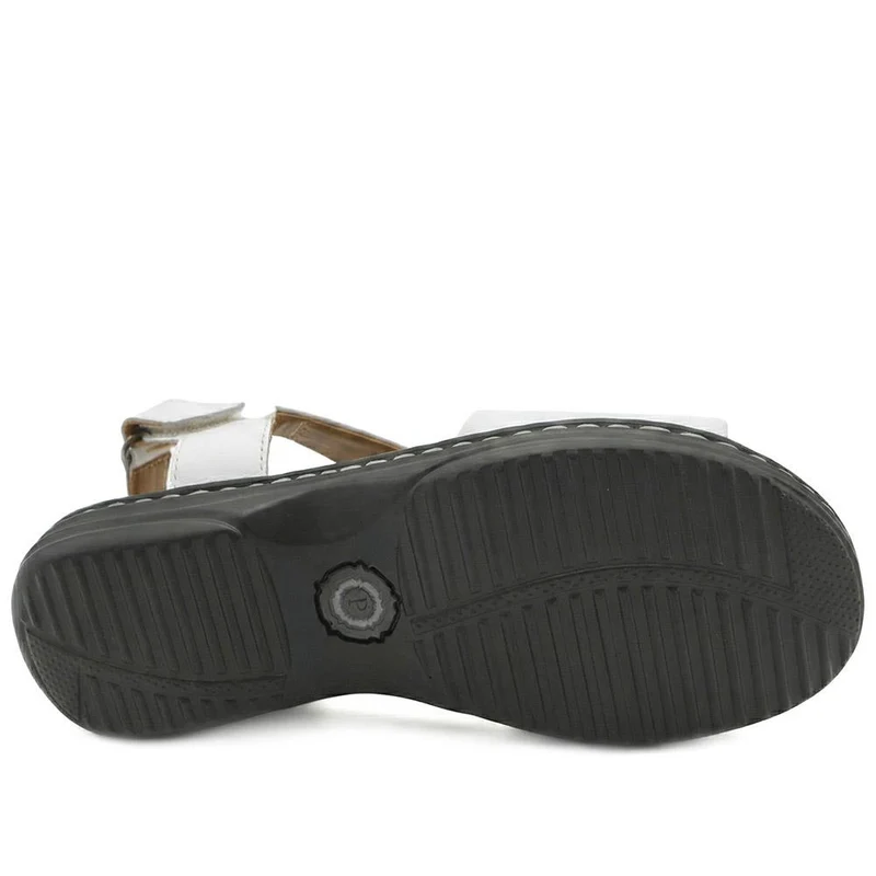 Casual Leather Touch-Fasten Sandals - KF41006 / 327 491 - White