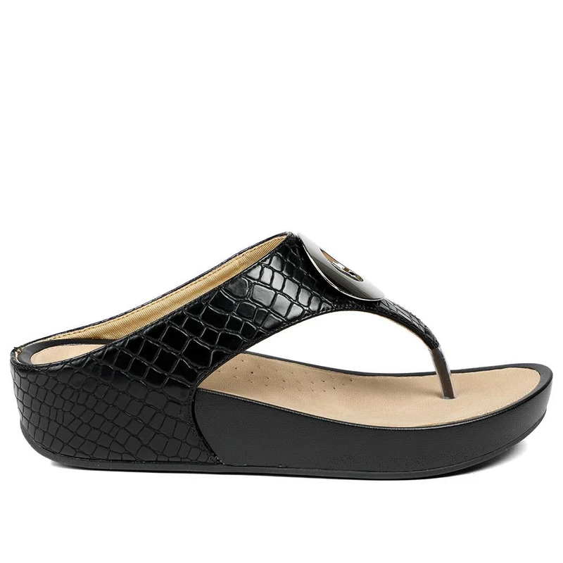 Wide Fit Toe Post Wedge Sandals - BAIZH43063 / 329 466 - Black Croc