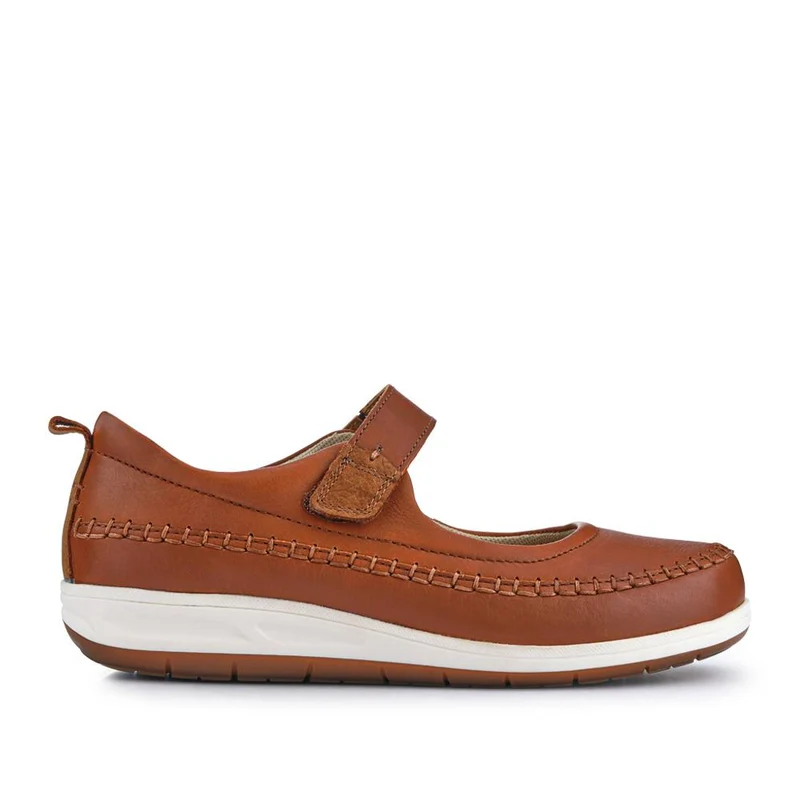 Wide-Fit Touch-Fasten Mary Janes - PARK41031 / 327 061 - Tan