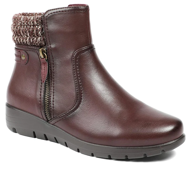 Smart Knitted Cuff Wedged Ankle Boots - WK42019 / 328 378