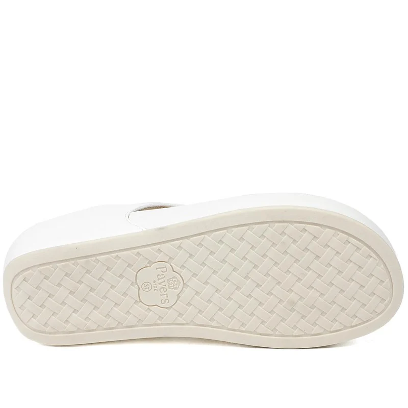 Wide Fit Toe Post Wedge Sandals - BAIZH43063 / 329 466 - White