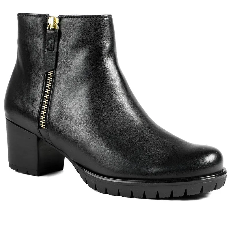 Gabor Leather Zip Up Ankle Boots - GAB42033 / 329 521
