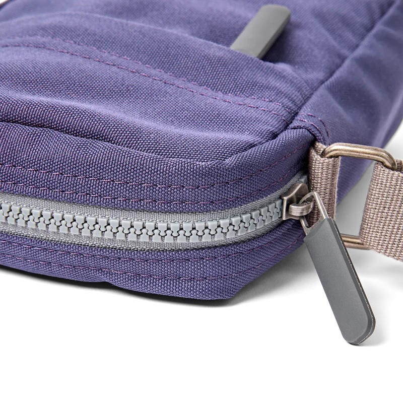 ROKA Bond Oceana Tasche aus recyceltem Canvas