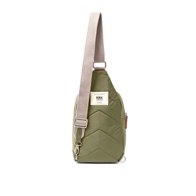 ROKA Willesden Große Tasche aus recyceltem Nylon | Chive