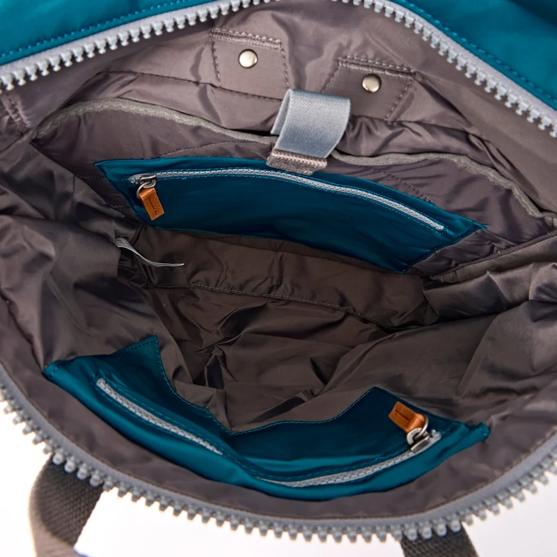 ROKA Canfield B Nordsee Kleine Tasche aus recyceltem Nylon