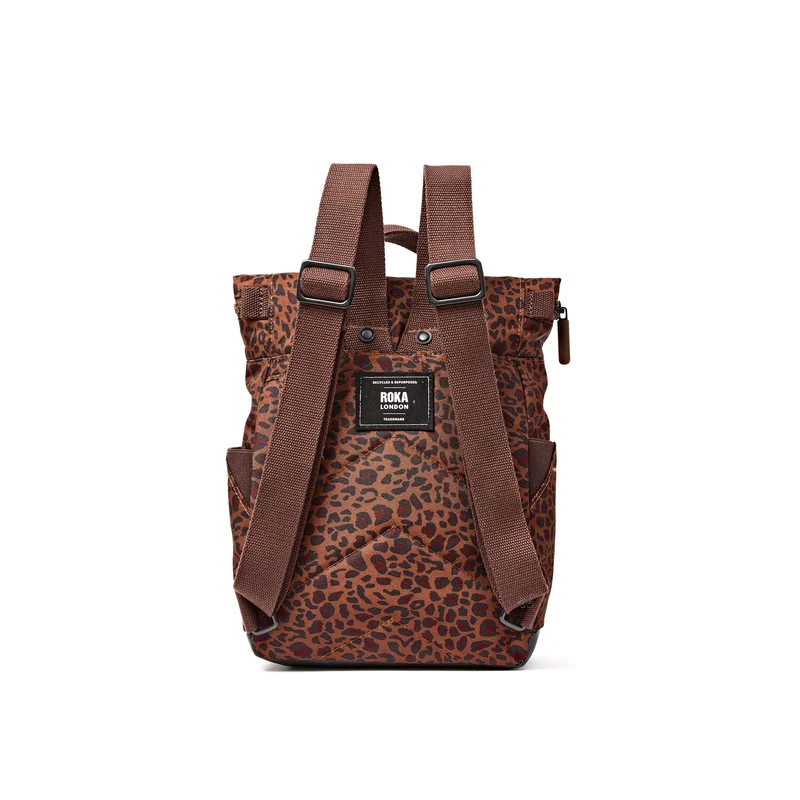 ROKA Canfield B Mini Leopard Kleine Tasche aus recyceltem Canvas