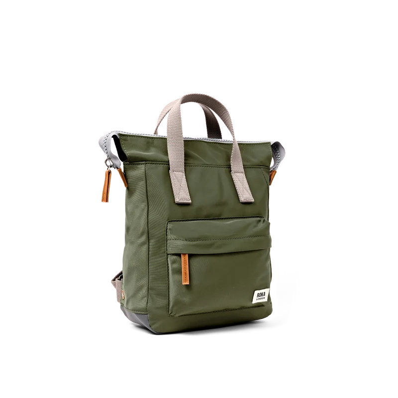 ROKA Bantry B Chive Kleine Tasche aus recyceltem Nylon