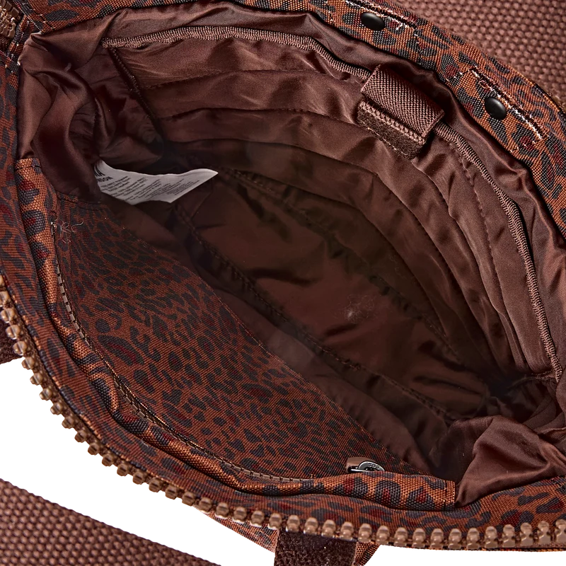 ROKA Bantry B Mini Leopard Kleine Tasche aus recyceltem Canvas