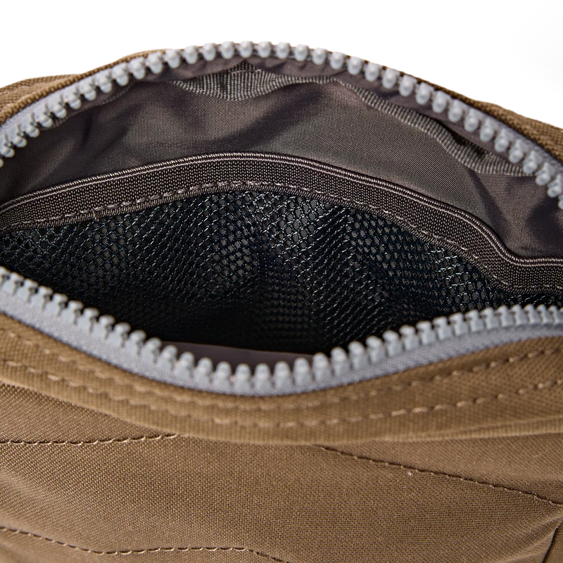 ROKA Bond Sea Spray Tasche aus recyceltem Canvas