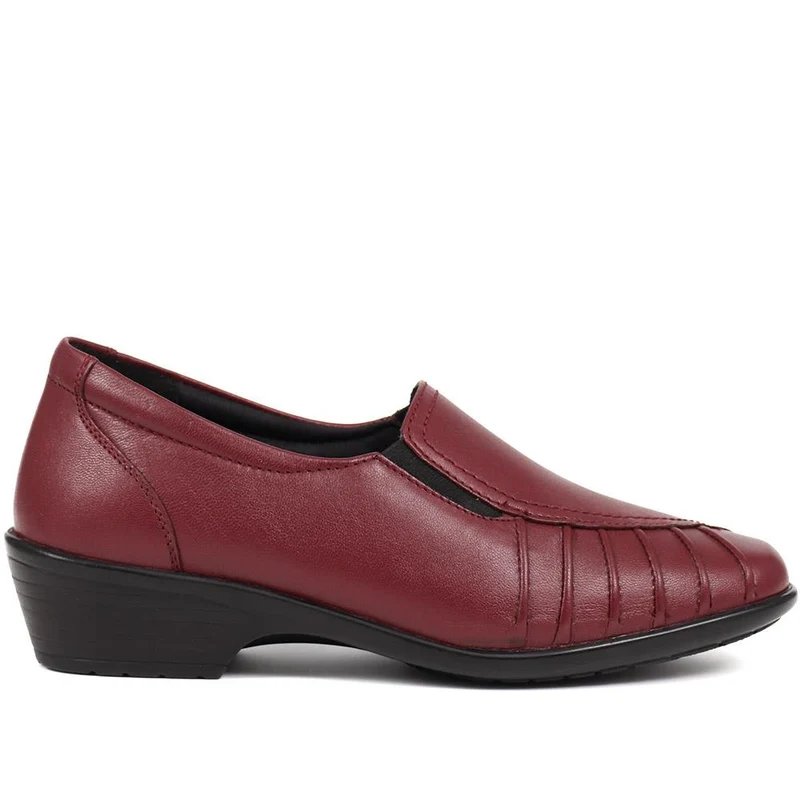 Leather Slip On Shoes - KEMP1800 / 145 950 - Burgundy