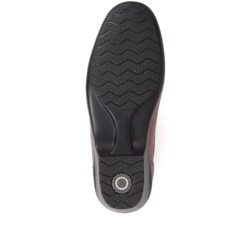Leather Slip On Shoes - KEMP1800 / 145 950 - Burgundy
