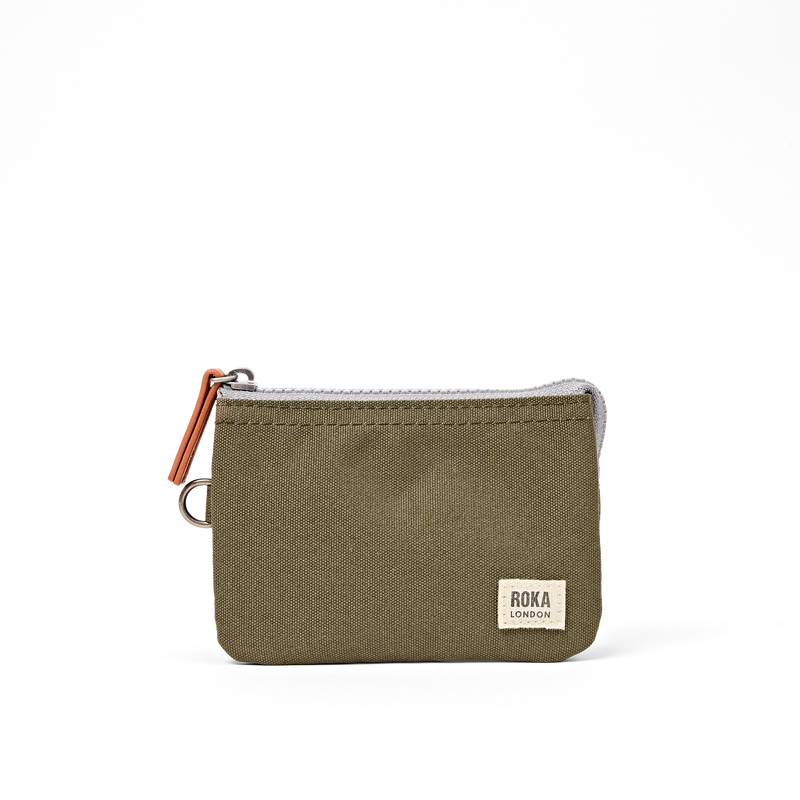 ROKA Carnaby Kleine Geldbörse aus recyceltem Canvas mit dem Aufdruck „Sea Spray“