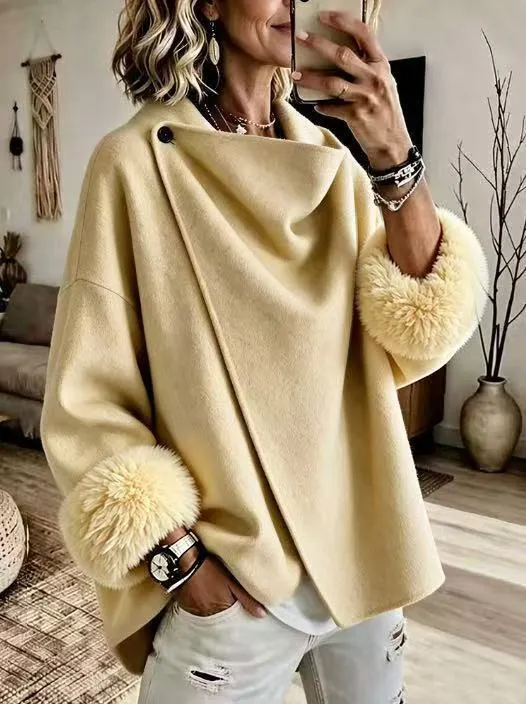 Mikila – Asymmetrische Jacke Aus Wollmischung Mit Kunstfellbesatz