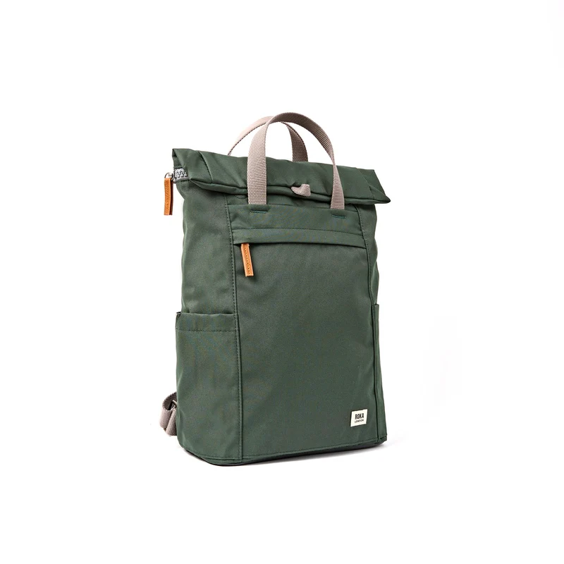 ROKA Finchley Eine mittelgroße Tasche aus recyceltem Canvas mit dem Aufdruck „Gewitter“.