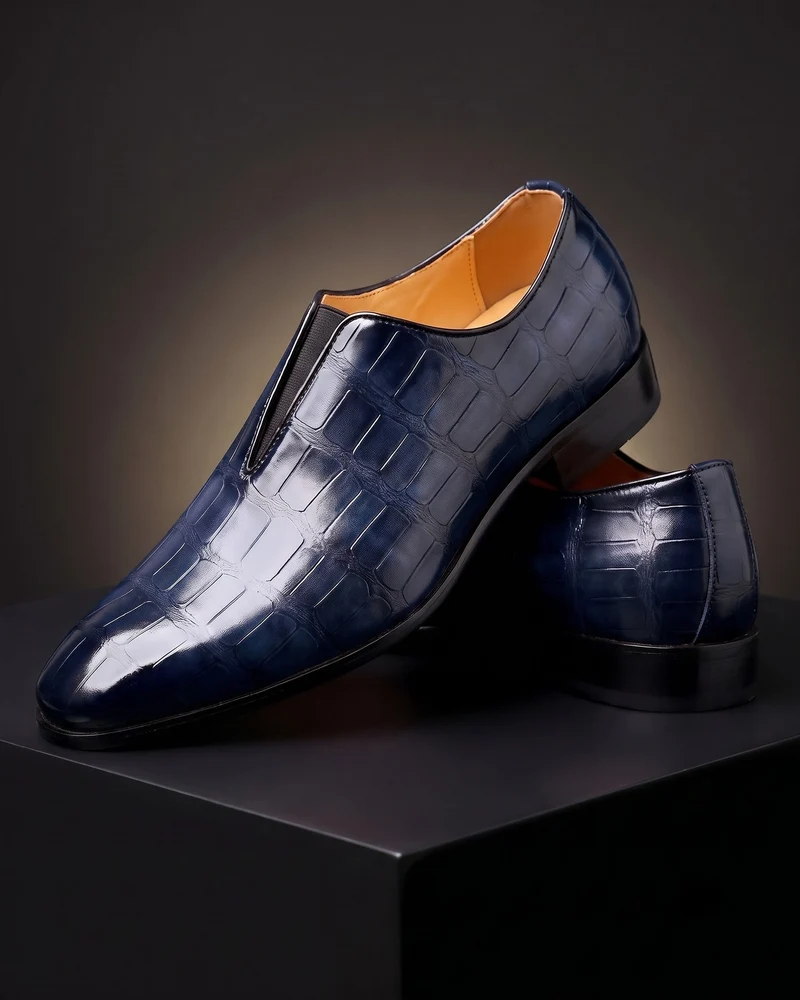 Amphon – Loafer mit Krokodilprägung und Slip-On-Passform