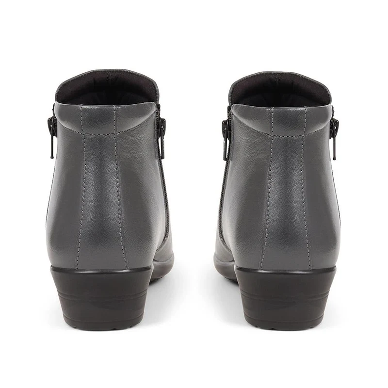 Lightweight Leather Ankle Boots - KF38012 / 324 468 - Grey