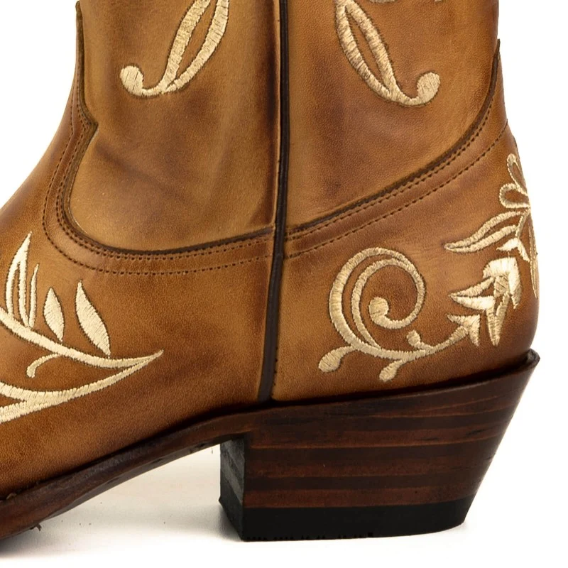 Damen Country und Western Cowboystiefel 2669 Braunes Leder mit Blumenstickerei