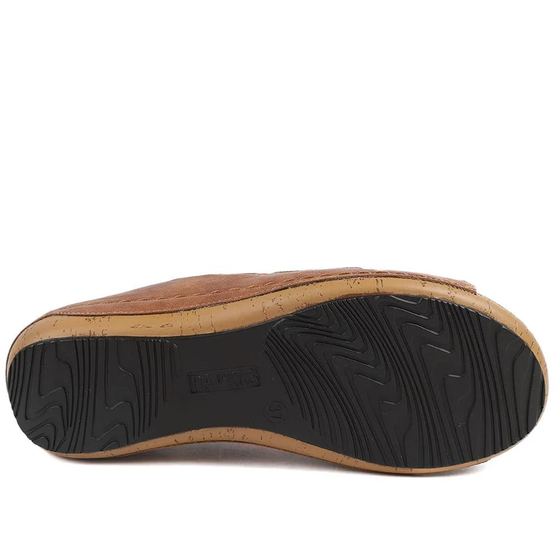 Flexible Triple Bow Cushioned Sandals - WBINS43014 / 329 090 - Tan-Red