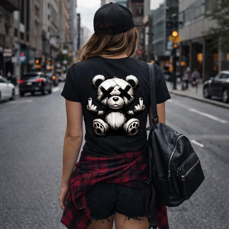 Streetwear T-Shirt Rebel Teddy – Urban Graffiti Bär Backprint