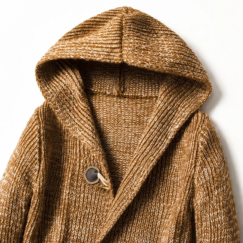 Lyndan – Langer Cardigan MIT Kapuze Und Knebelknöpfen