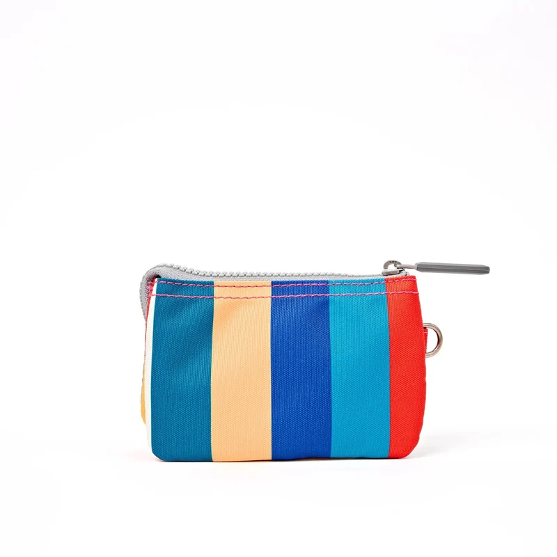 ROKA Carnaby Kleine Handtasche aus recyceltem Canvas mit breiten, mehrfarbigen Streifen