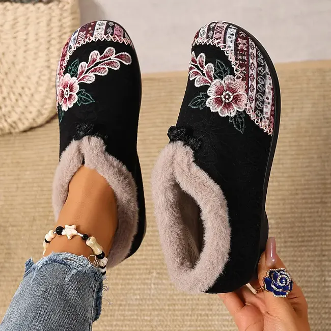 Dannelia – Bequeme Schuhe Aus Kunstfell