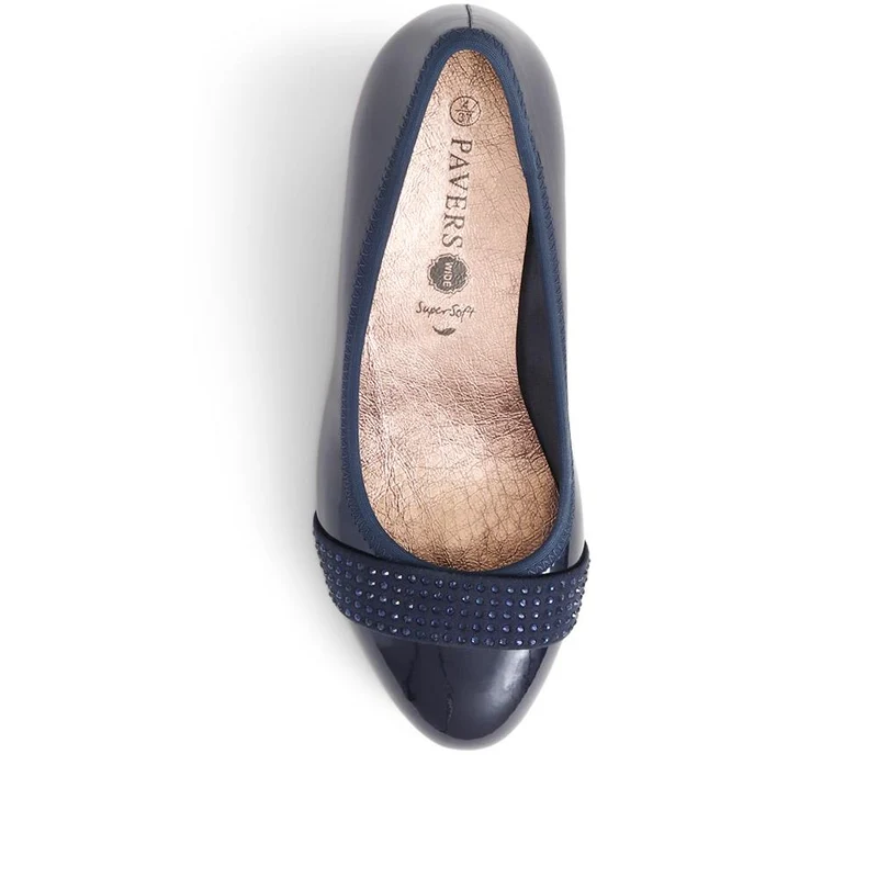 Wide Fit Block-Heeled Court Shoes - PLAN39009 / 325 527 - Navy Patent