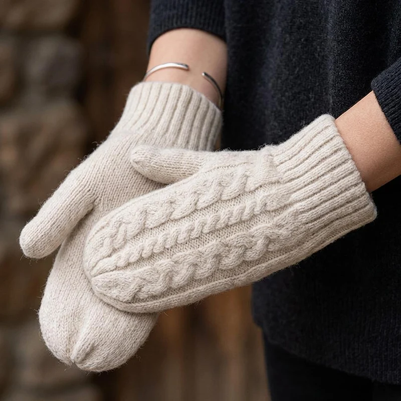 Warm Knitted Mittens - SISK44004 / 329 901 - Off White