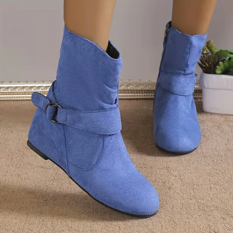 Belynda – Lockere Stiefeletten mit Keilabsatz und Schnallenriemen
