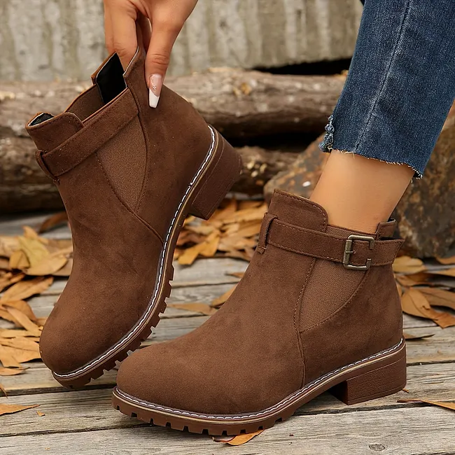Miniya – Stiefeletten mit Schnallenriemen