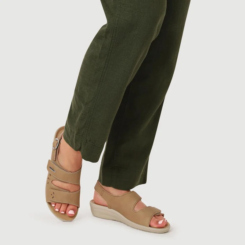 Fly Flot Triple Fasten Cushioning Sandals - FLY41017 / 326 660 - Beige