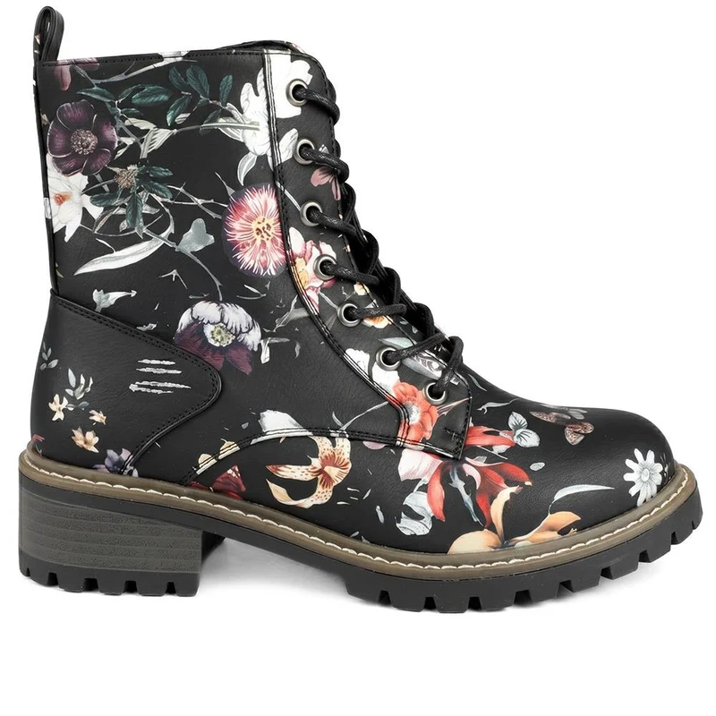 Wide Fit Floral Lace Up Boots - LAND44008 / 329 630 - Black Floral