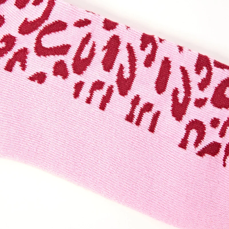 ROKA Wembley Bio-Baumwoll-Crop-Socken | Vintage Ruby