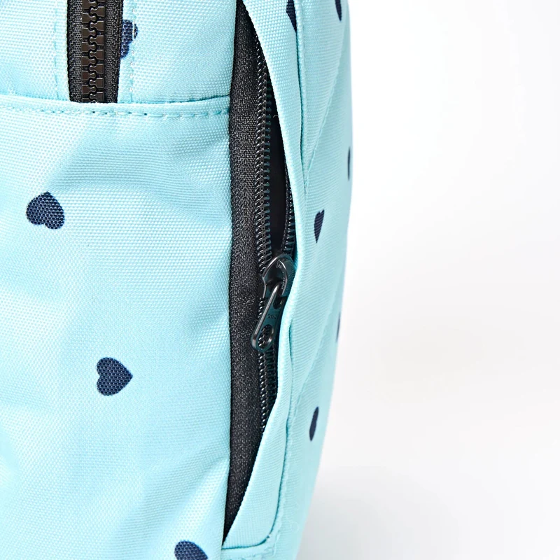 ROKA Willesden Große Tasche aus recyceltem Canvas mit Herzmuster