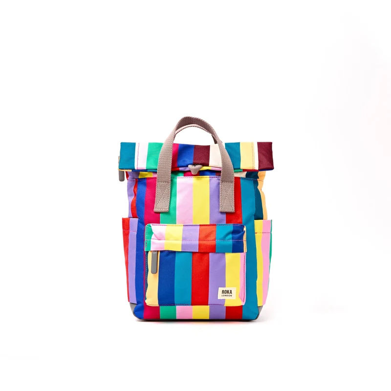 ROKA Canfield Kleine Tasche aus recyceltem Canvas mit breiten, mehrfarbigen Streifen von B