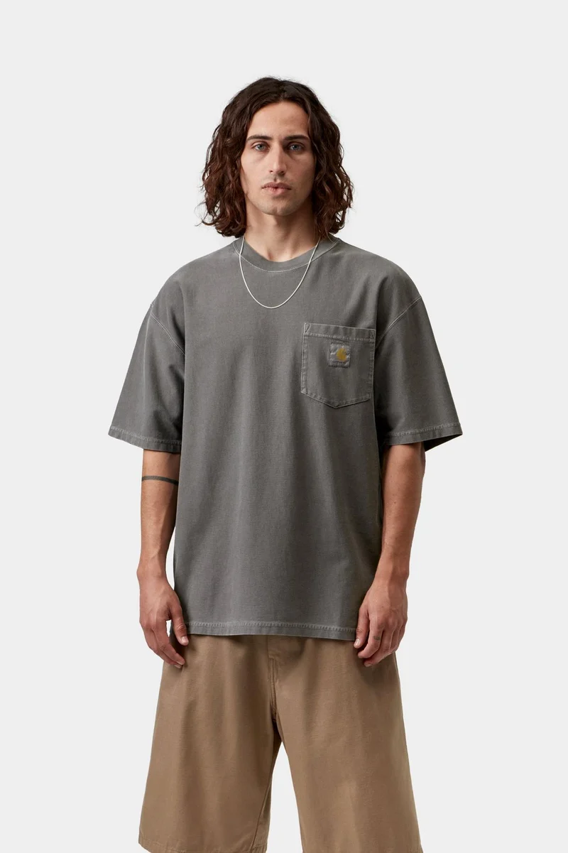 Carhartt WIP Herren-T-Shirt mit lockerer Passform und Brusttasche | Schwarz, stückgefärbt