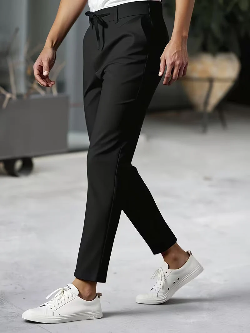 Krsto – High-End-Hosen MIT Hohem Bund