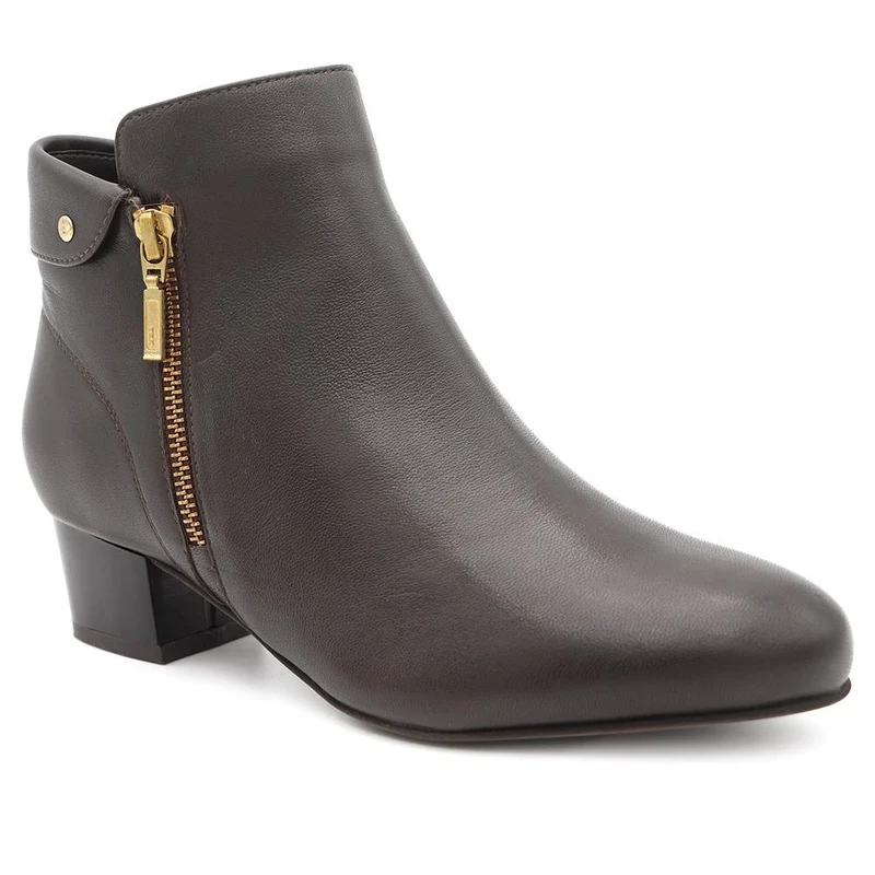 Smart Zip Up Leather Ankle Boots - MAGNU44006 / 330 055
