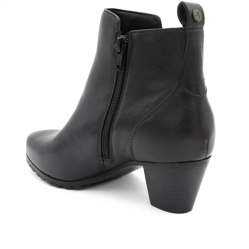 Leather Stitch Pattern Ankle Boots - MAGNU44010 / 330 052 - Black
