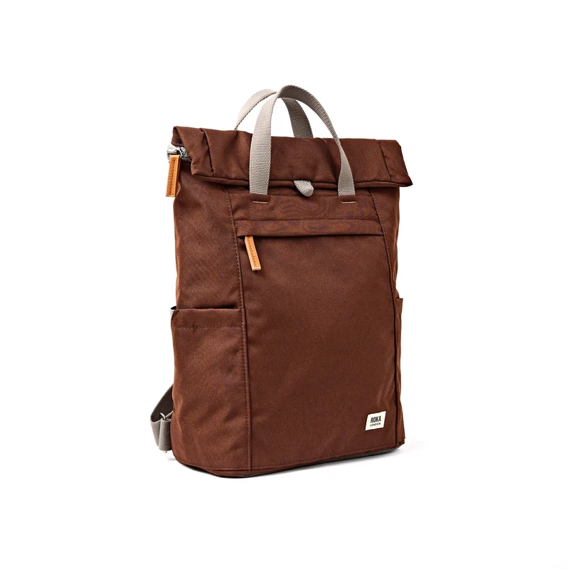 ROKA Finchley Eine große Tasche aus recyceltem Canvas in Schokoladenbraun