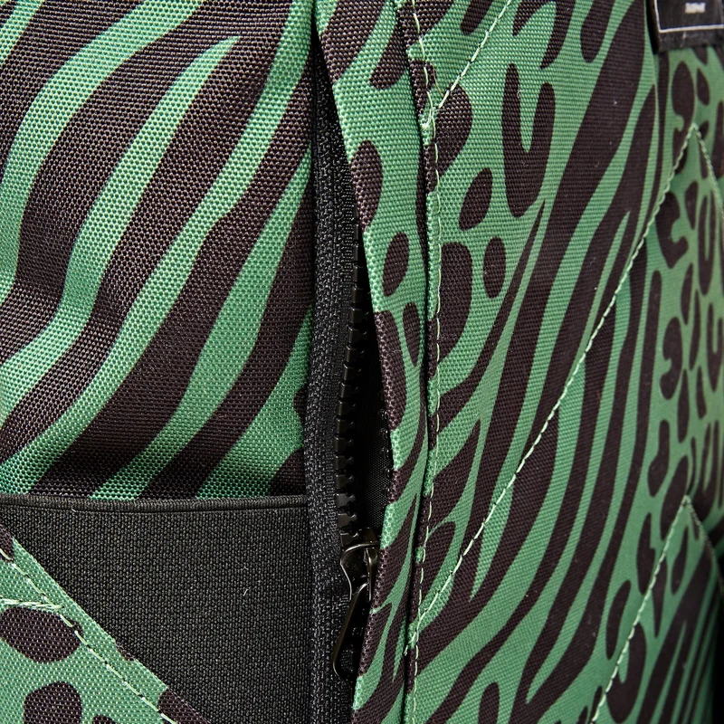 ROKA Canfield B Gemischte Tierartischocken-Mittelgroße Tasche aus recyceltem Canvas