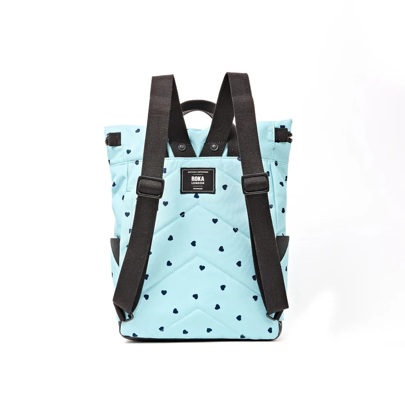 ROKA Canfield Mittelgroße Tasche aus recyceltem Canvas mit Herzmuster