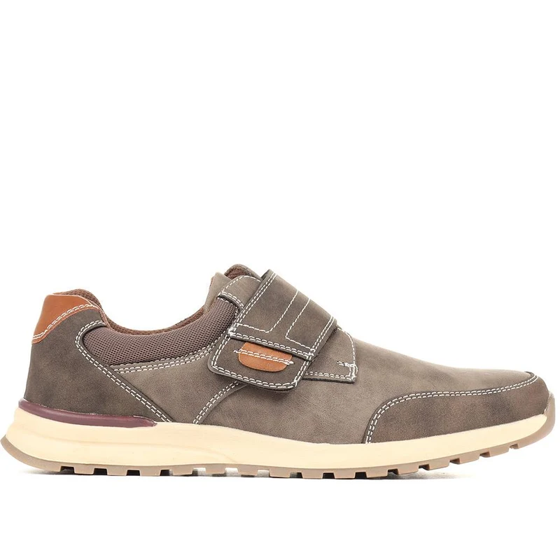 Touch Fastening Casual Shoe - CHANG34007 / 321 145 - Brown
